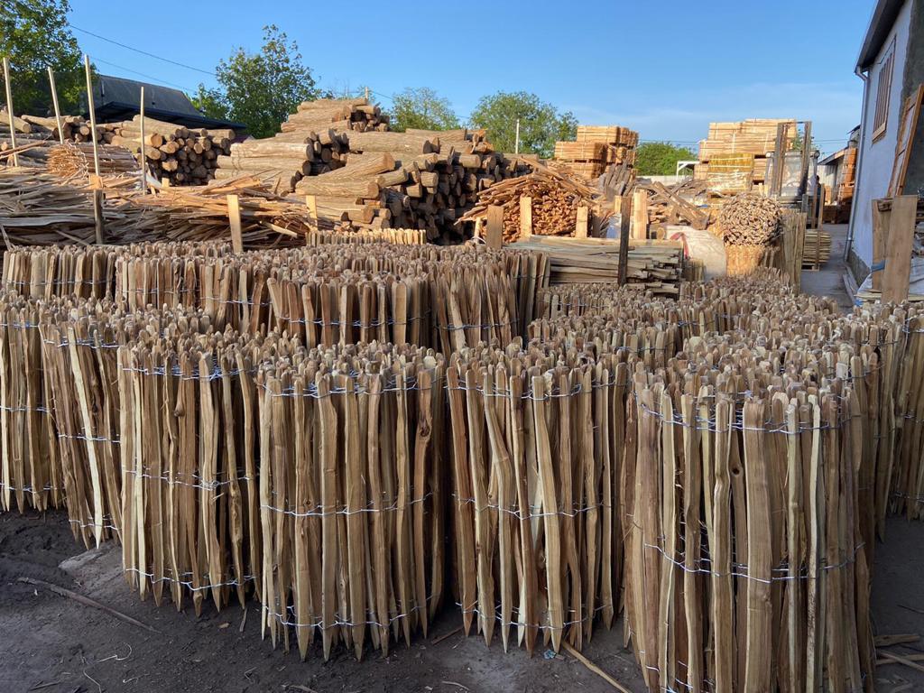 Đơn hàng xuất khẩu cọc gỗ keo sang thị trường Châu Âu