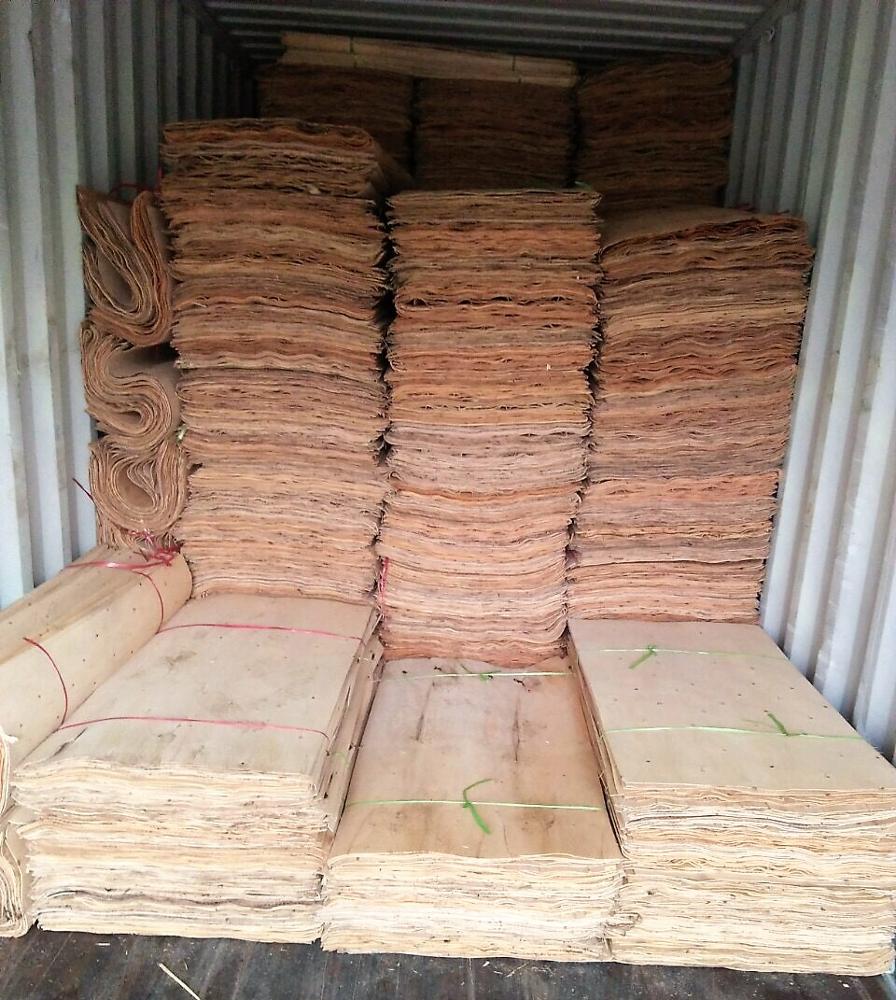 Đơn hàng xuất khẩu ván bóc gỗ Bạch Đàn sang Malaysia