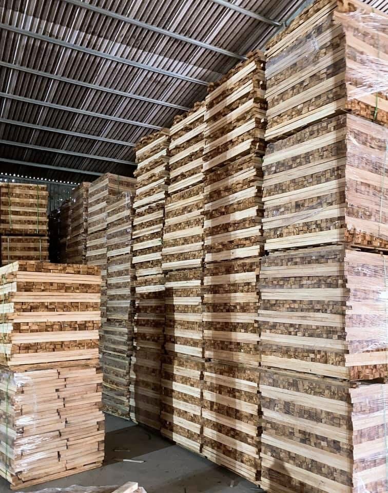 Đơn hàng xuất khẩu gỗ cao su xẻ sang thị trường Trung Quốc GCS01-180821 