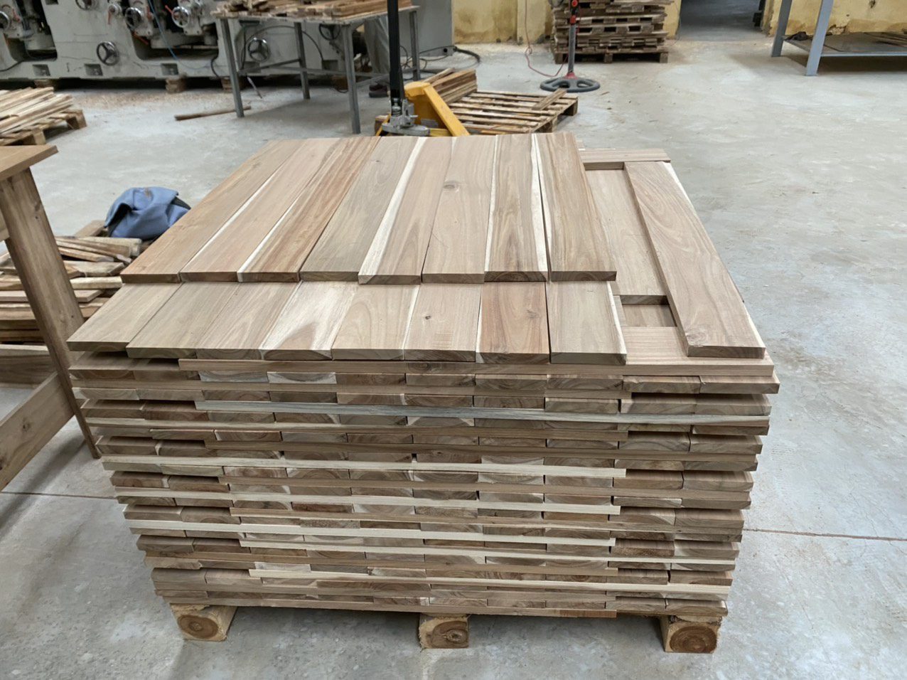 Đơn hàng xuất khẩu gỗ keo xẻ sang thị trường Canada GK01-221021