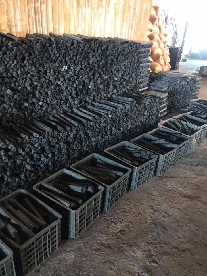 Đơn hàng xuất khẩu than ép mùn cưa sang thị trường Oman TE01-090821
