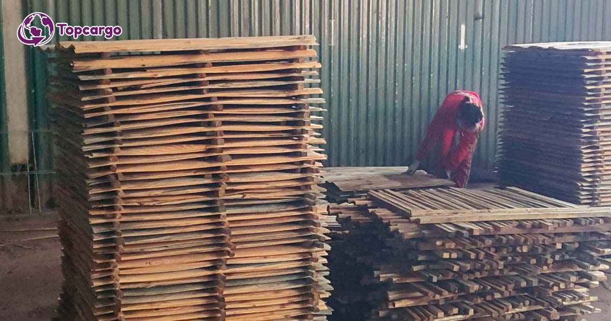 Đơn hàng xuất khẩu gỗ keo xẻ sang thị trường UAE GK01-130721