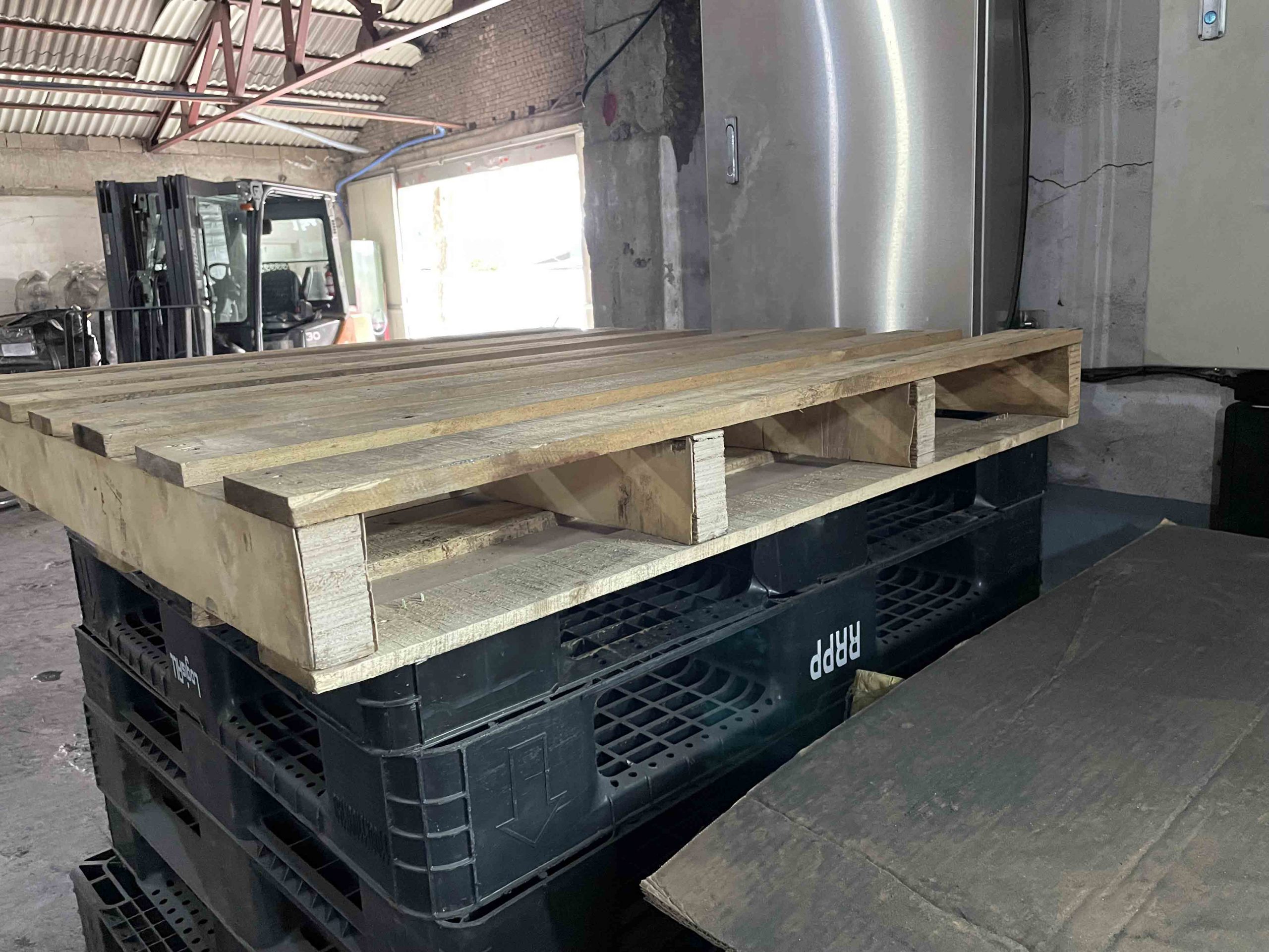 Đơn hàng xuất khẩu Pallet gỗ sang thị trường Hàn Quốc G-PL01-03E22