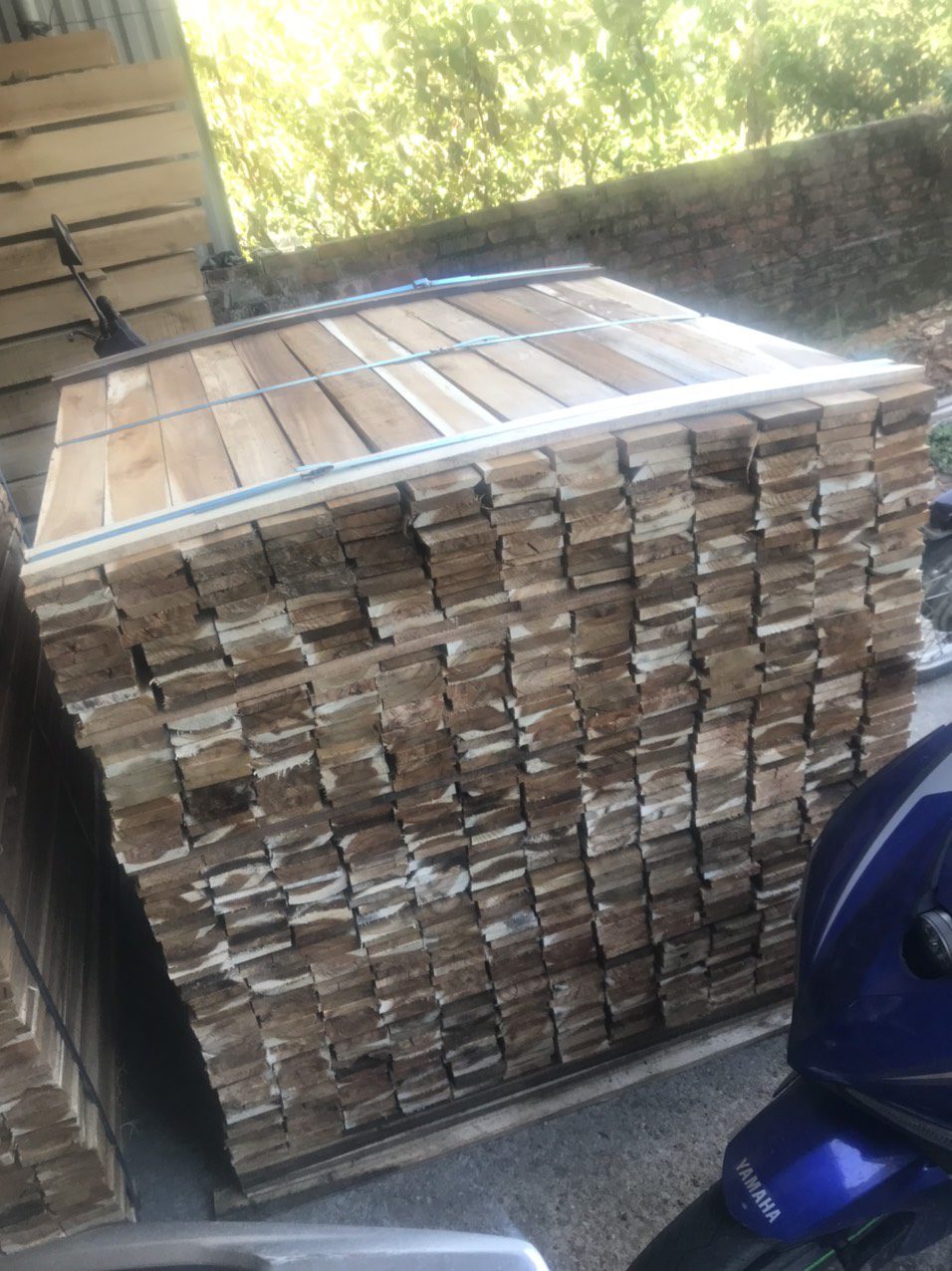 Thông tin đơn hàng xuất khẩu gỗ keo xẻ sang Ma Rốc G-KX01-23E22